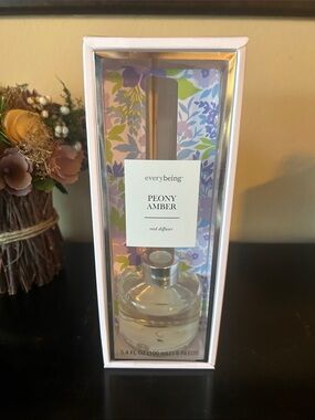 New Peony Amber reed diffuser